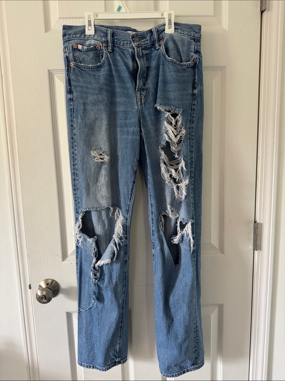American Eagle Outfitters Distressed Blue Straight Leg Jeans